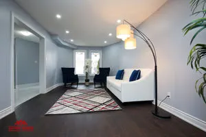 Whole Home Renovation Guest Room - Altima Homes Inc.
