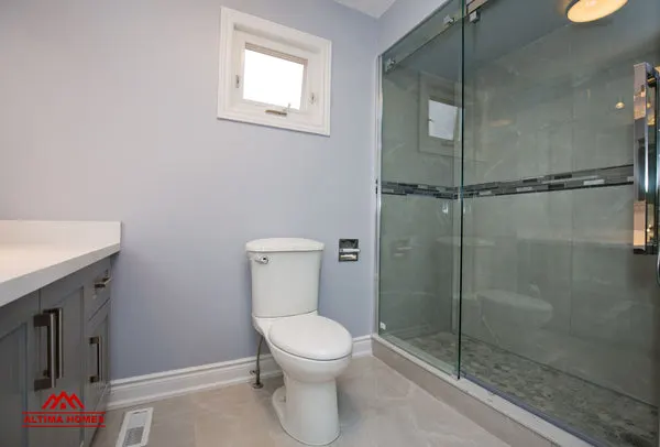 Whole Home Renovation Family Bathroom - Altima Homes Inc.